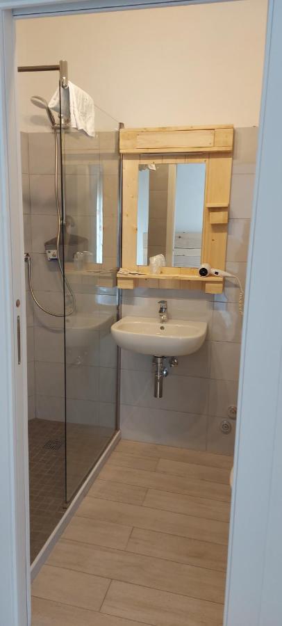 Albergo Vittoria Tiarno di Sopra Extérieur photo
